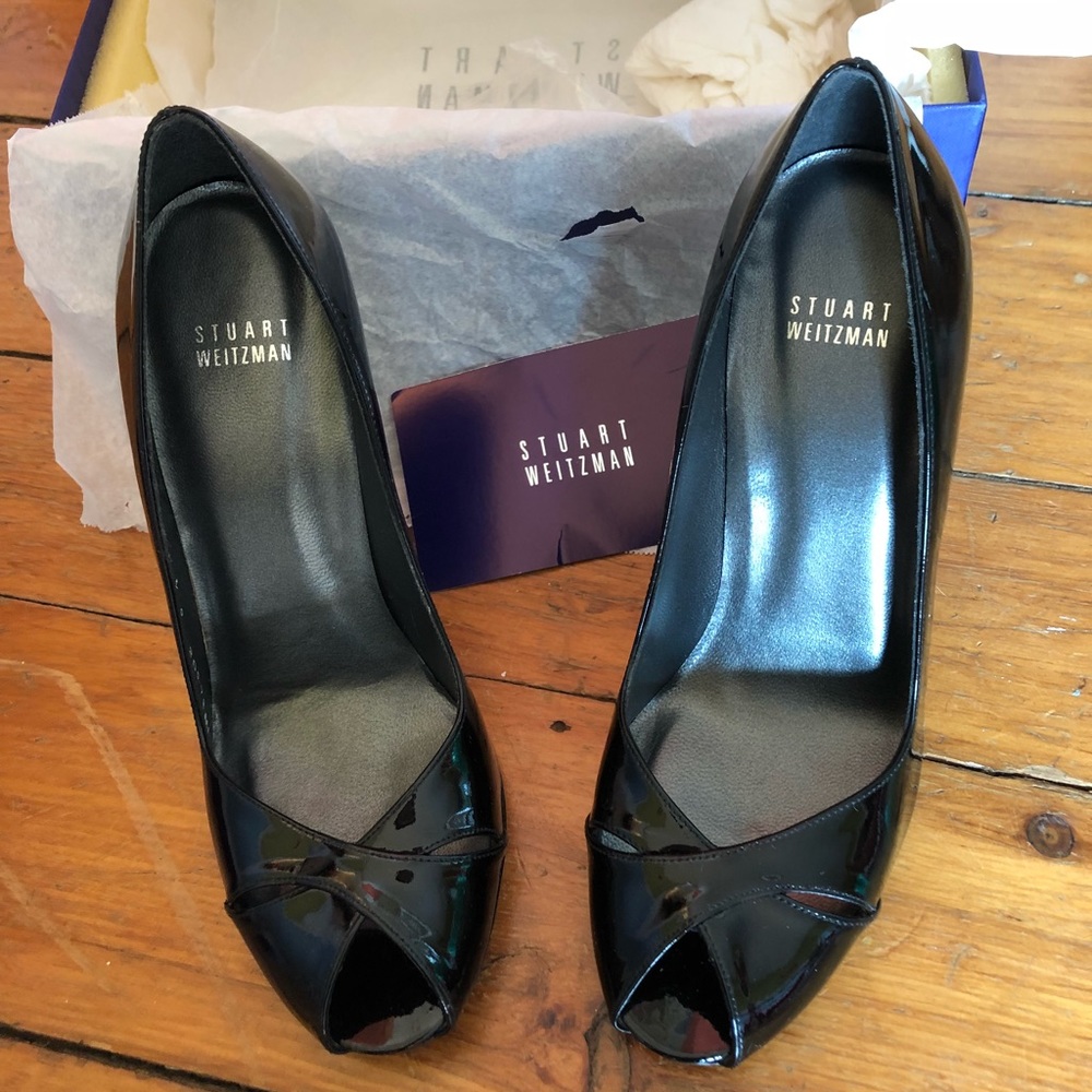 Stuart Weitzman black patent sashay pumps